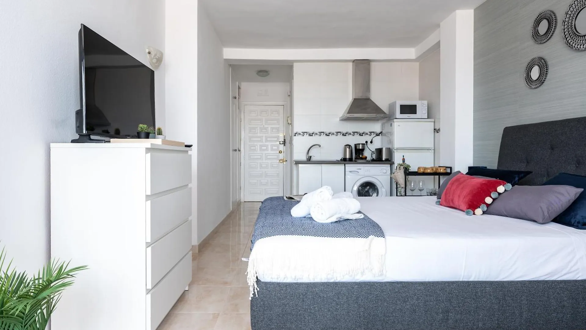 Ct 301 - Faro'S Fuengirola Centro Studio